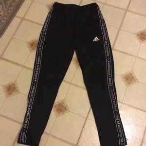 Adidas sports pants! Boys youth med!